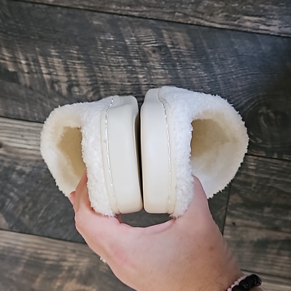 Milk & Cookies size 10-11 Slippers NEW - Picture 5 of 6